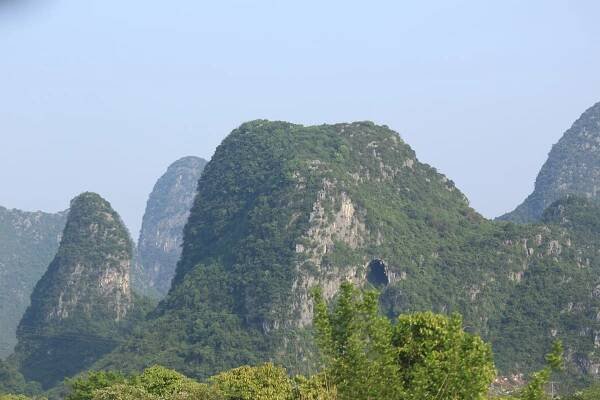 China April 2016 - Via Cactus