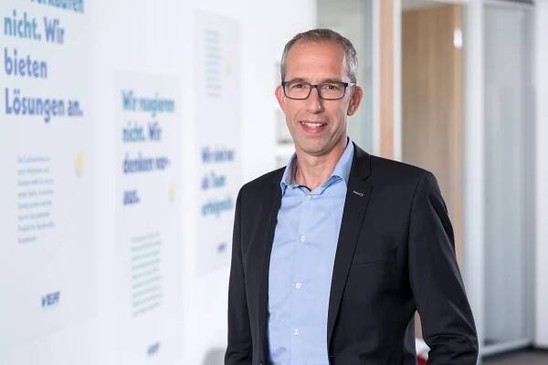Interview: Wie der VEA den Mittelstand bei der klimaneutralen Transformation begleitet - Norddeutsches Reallabor