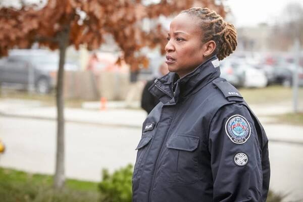 Rookie Blue - Málo času (S03E09) (2012)