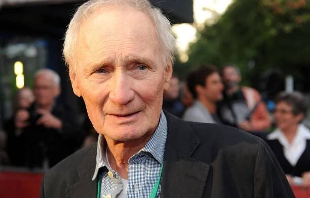 Schauspieler Arthur Brauss, bekannt aus Film und Fernsehen, ist im Alter von 89 Jahren...
