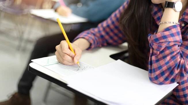 Learn Academic English at ES Dubai
