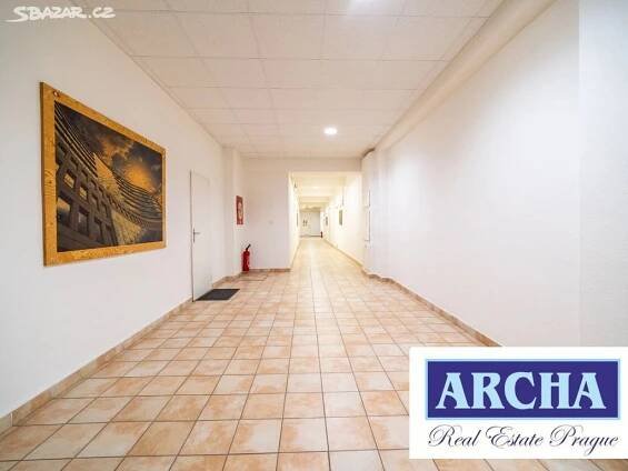 Nájem kancel od 20 m2, klima, park. HRADEC KRÁLOVÉ