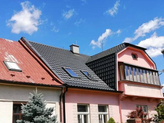 Roofman - Střechy a stavby na klíč| Rekonstrukce střechy RD Olomouc Bělidla, BudMat