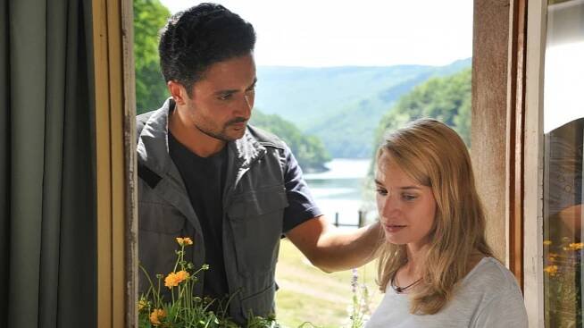 Die Eifelpraxis - Odvaha nade vše - Z filmu - Omar El-Saeidi, Jytte-Merle Böhrnsen