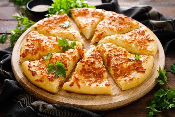 Nejoblíbenější pizzy? Češi by se divili, italský klenot není jen o sýru a kečupu