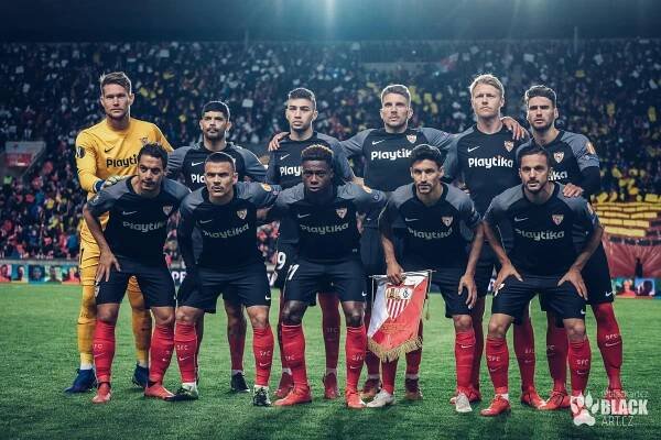 SK Slavia Praha x Sevilla FC 4:3 (Eden) / fotogalerie blackart.cz