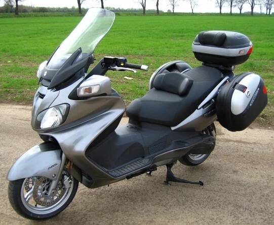 Suzuki AN 650 Burgman | Katalog motocyklů a motokatalog na Motorkáři.cz
