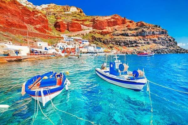 Letenky Praha - Santorini, pravidelné a přímé lety od 3 060 Kč