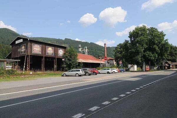 Tam, kde začíná většina cest na královnu Beskyd. Vítejte v Ostravici