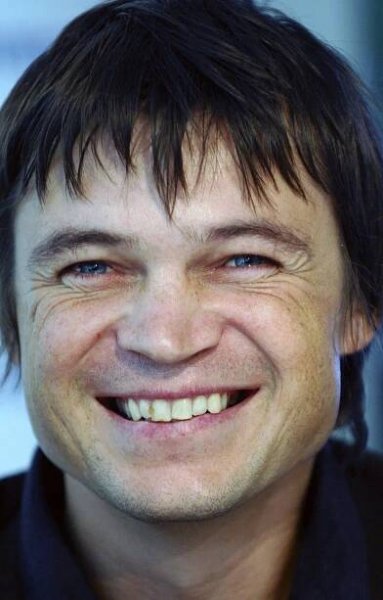 Nová členka rodiny Pollertovy: Vůbec ji neznám, tvrdí Lukáš Pollert... Je to drogová dealerka!