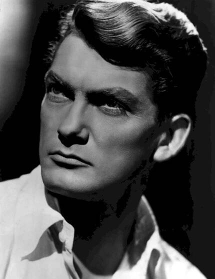 Jean Marais: *11.12.1913 – †8.11.1998, francouzský filmový a divadelní herec