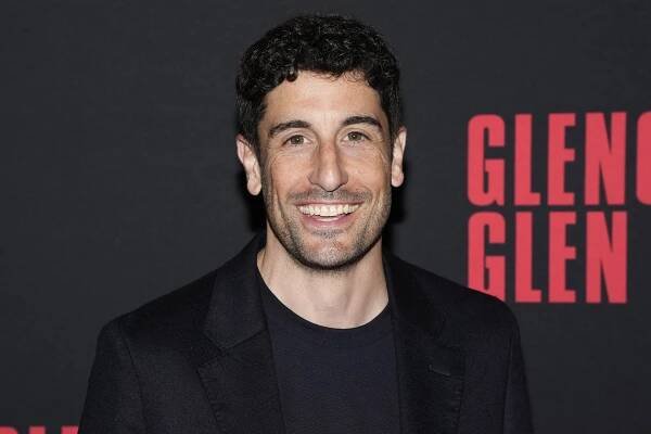 Hvězda Prciček tajila závislost před manželkou: Šňupal jsem kokain i z popelnice, šokoval Jason Biggs
