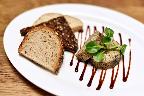 Vegetariánské menu pro 2: předkrm, hlavní chod i dezert podle výběru
