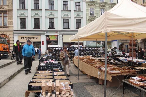 Svatomartinská vína, jídlo a zábava. V Liberci proběhl tradiční trh