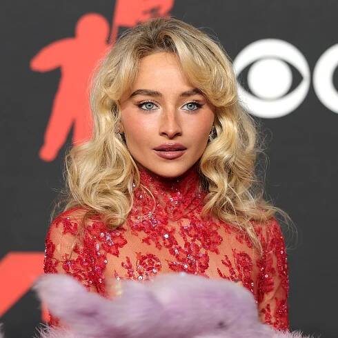 Sabrina Carpenter VMAs 2025: The Minimalist-Meets-Maximalist Mani to Copy Immediately