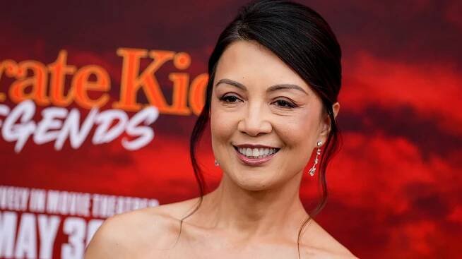 Ming-Na Wen Breaks The ‘Asian Mom’ Trope — And It’s Long Overdue
