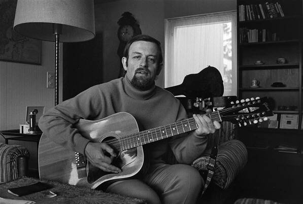 Roger Whittaker – Wikipedia