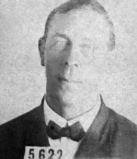 Robert Hichens (sailor) - Wikipedia