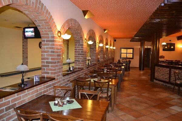 Restaurace