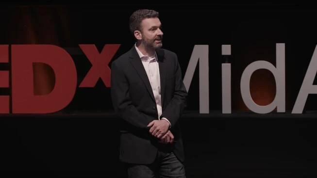 David Carroll: How I sued Cambridge Analytica over my personal data | TED Talk