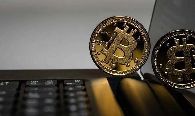 Bitcoin překonal hranici 72 tisíc dolarů. V dubnu přitom proběhne jeho půlení