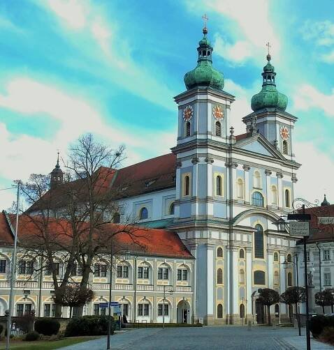 Barokní basilika...*