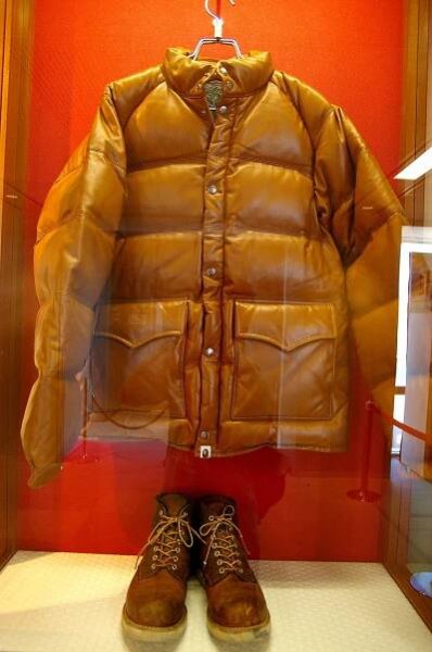 File:Takuya Kimura's costume in Hero.jpg - Wikimedia Commons