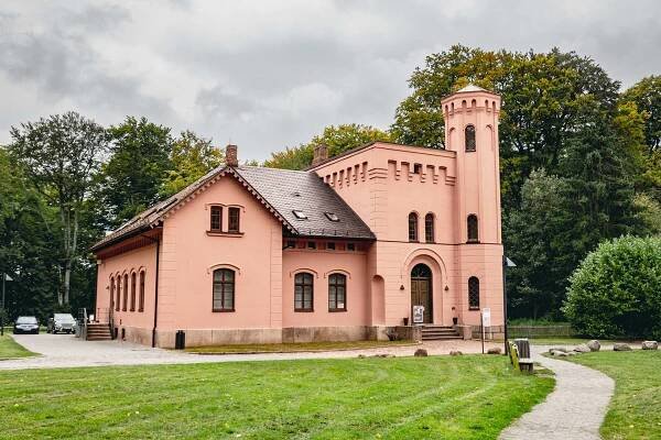 Das Hünengrab im Schnee – Wanderung auf Rügen #cdf250 - theBackpacker.de.de