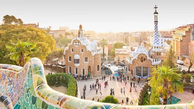 4 Parents Share Their Tips for Enjoying a Family Trip to Barcelona