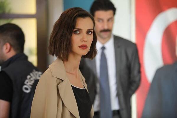 Baş Belası - Episode 3 (E03) (2021)