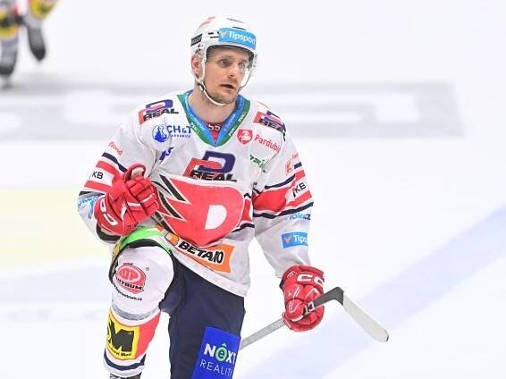 Lukáš Sedlák: Hokejový přestup z NHL do Pardubic