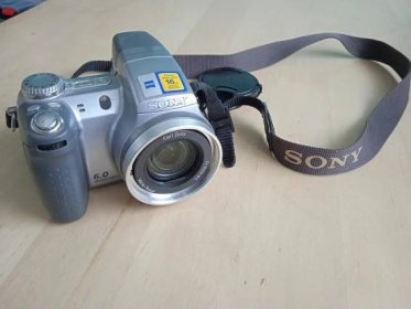 Fotoaparát SONY super Steady Shot DSC-H2 - Foto