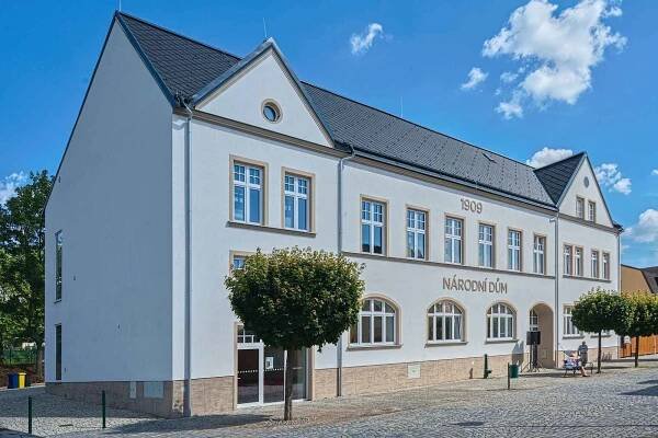 Po dlouhé rekonstrukci už opět promítá Kino Orion v Národním domě v Hradci nad Moravicí.
