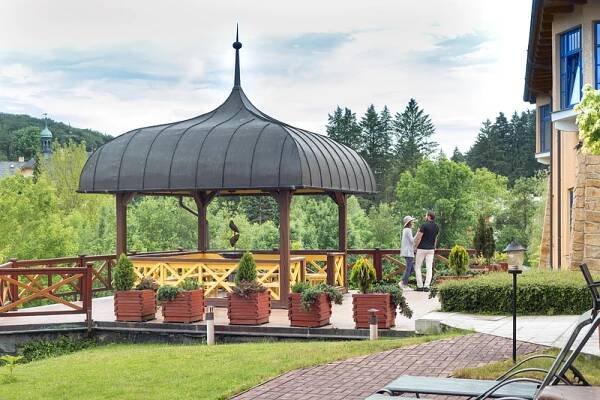 VILA VALAŠKA - Lázně Luhačovice MIRAMARE - lázeňské hotely