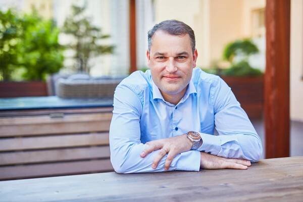 Bývalý guvernér ČNB Mojmír Hampl nastupuje do KPMG