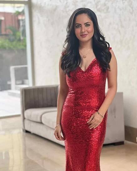 Pooja Bose : Net Worth, Height, Weight, Age, Affairs, Wiki, Facts and Figures 4