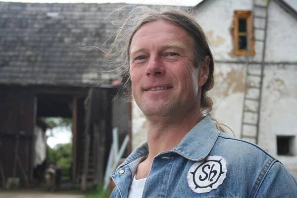 Farmář podváděl: Se soutěžící se znal už dříve