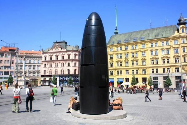 Multifunkční hodinový stroj na náměstí Svobody bude mimo provoz. Z důvodu plánované údržby