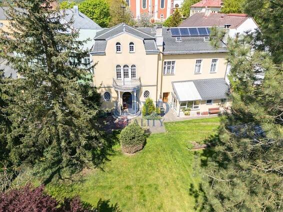 Historický rodinný dům a komerční objekt – restaurace s ubytováním, Karlovy Vary – Sedlec | Loyd - reality, s. r. o.