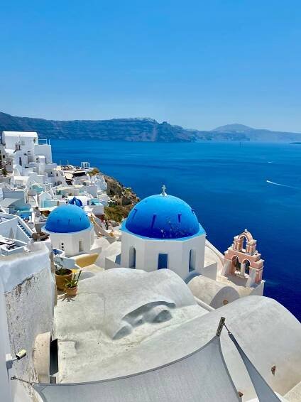 A GUIDE TO THE TOP THINGS TO DO IN  SANTORINI PLUS TRAVEL TIPS FOR SANTORINI