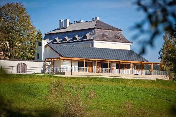 Hotel Líšeňský Dvůr Líšná