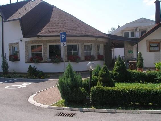 Hotel Pension Sedra, Chorvatsko Plitvická jezera - Invia
