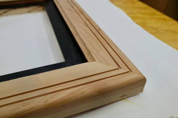 Double Picture Frame 