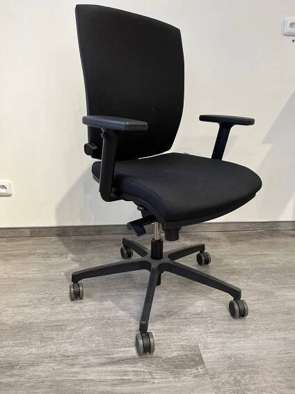 PRACOVNÍ ŽIDLE ANATOM | KANCELÁŘSKÉ ŽIDLE A PC STOLY MYDESK