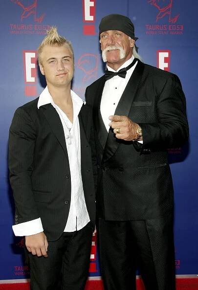 Hulk Hogan and his son Nick arrive at the 5th Annual Taurus World Stunt Awards on September 25, 2005, in Los Angeles, California | Source: Getty Images