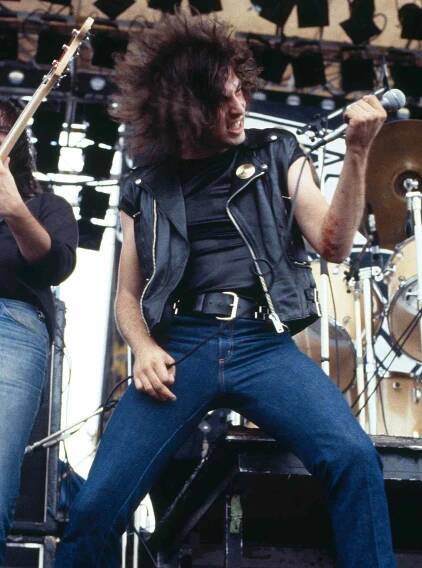 Paul Mario Day of heavy metal group More perform live on stage at the Monsters of Rock festival