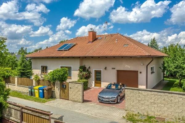 Prodej  rodinného domu 167 m², pozemek 1 144 m², Mukařovská, Svojetice
