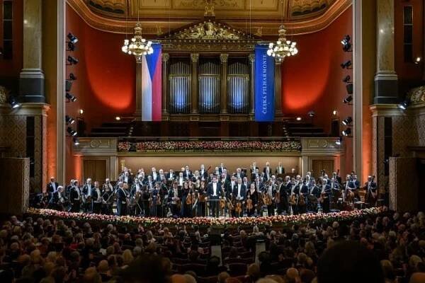 Banka CREDITAS podporuje kulturu. Stala se partnerem České filharmonie