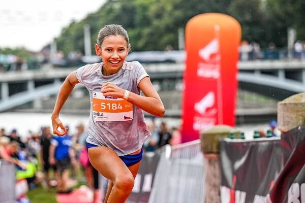 OBRAZEM: Ironman v Hradci přilákal tisíce fanoušků a lámal rekordy | Salonky