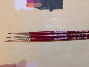 Army Painter štětec - Precise Detail Brush | imago.cz